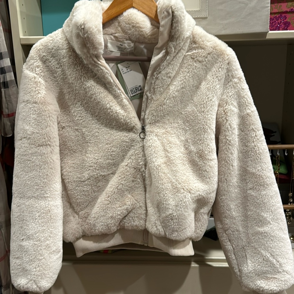 H&M white teddy fleece jacket size 18 (teen/junior)